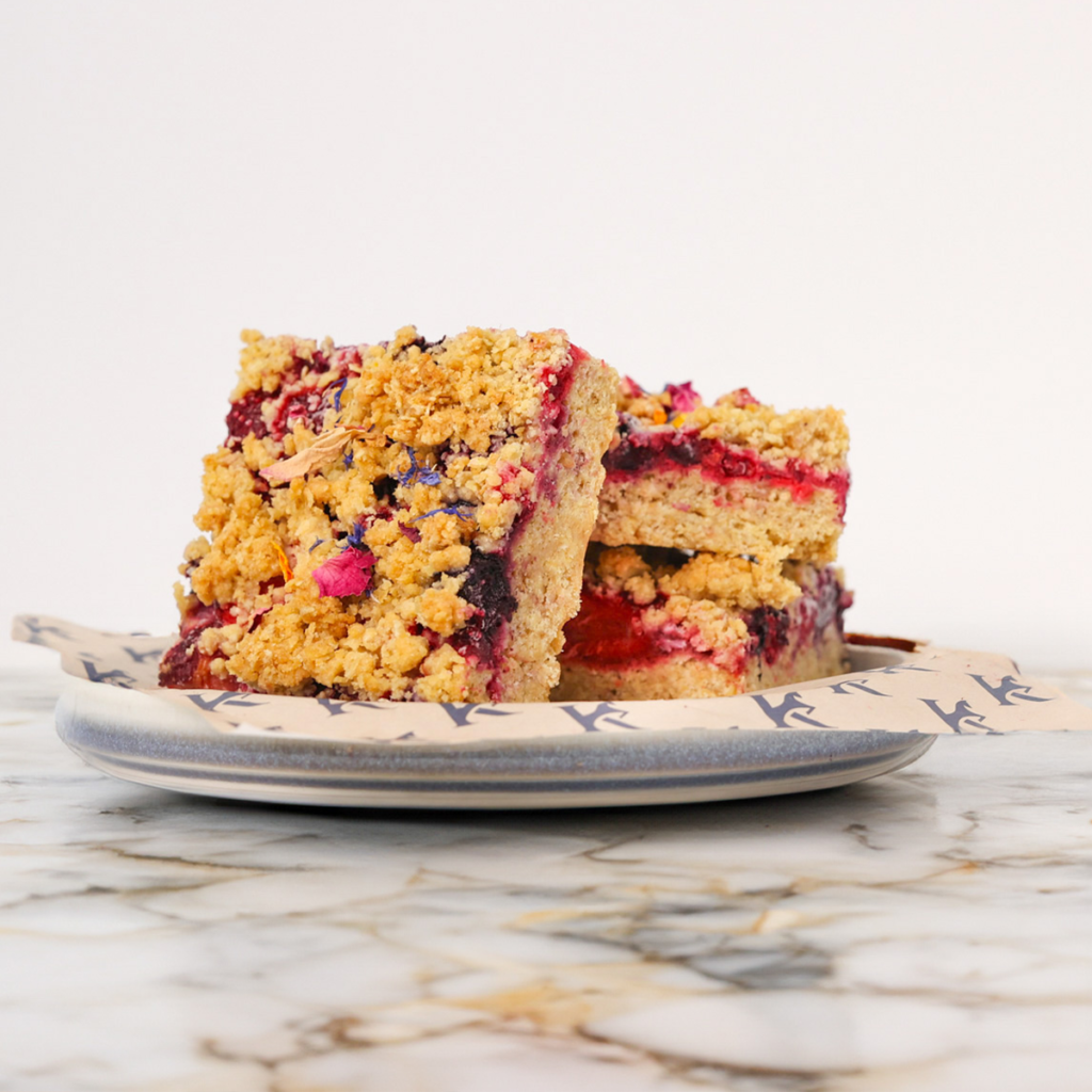 Cherry Crumble Traybake (VE)